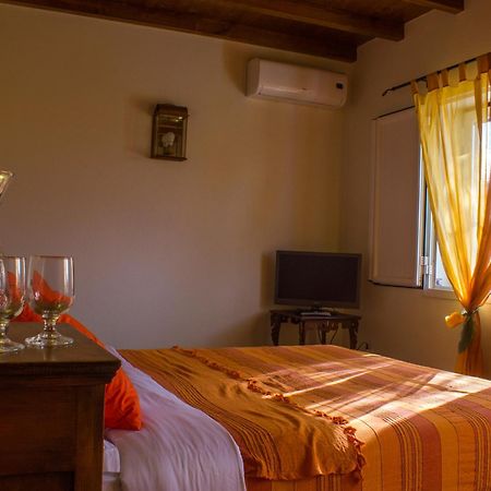 Vale De Ferreiros Guest House อาบรันเตซ ห้อง รูปภาพ