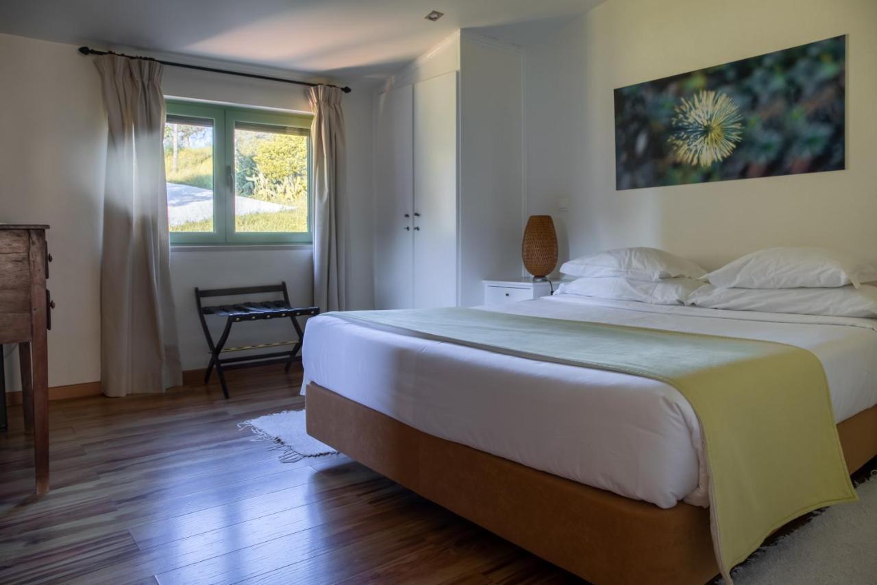 Vale De Ferreiros Guest House อาบรันเตซ ภายนอก รูปภาพ