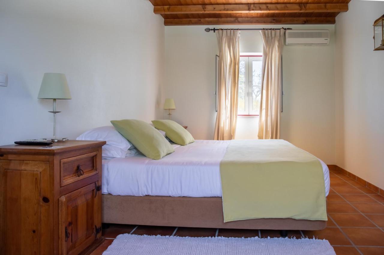 Vale De Ferreiros Guest House อาบรันเตซ ภายนอก รูปภาพ
