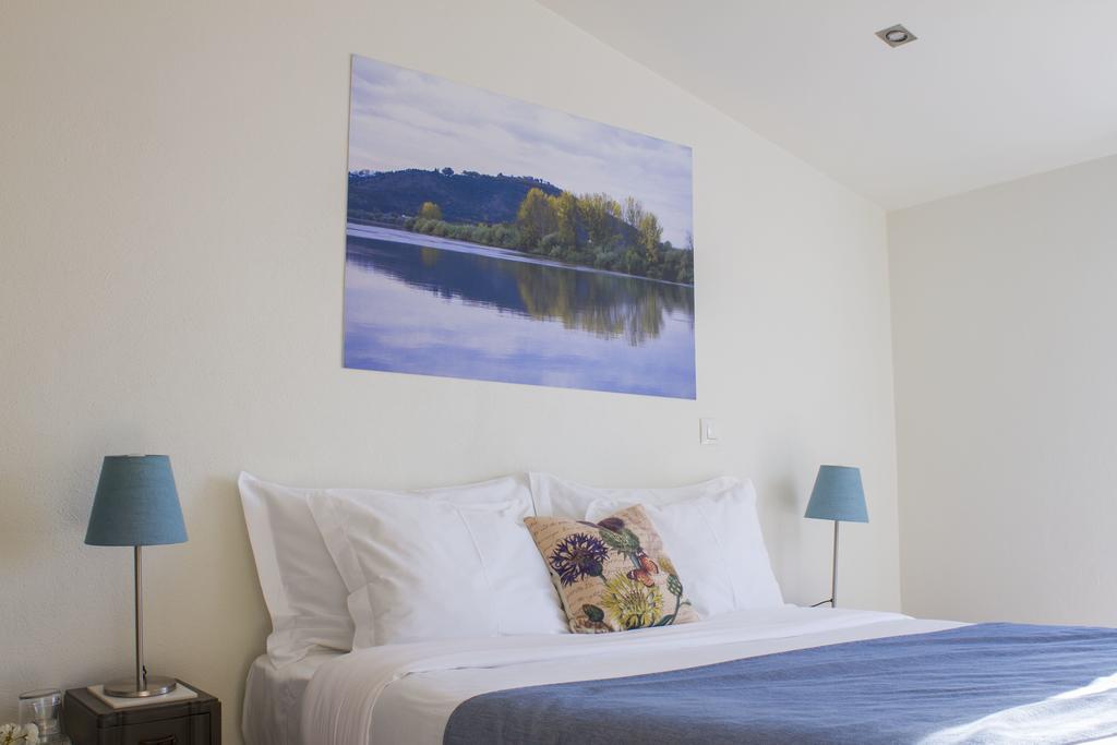 Vale De Ferreiros Guest House อาบรันเตซ ภายนอก รูปภาพ