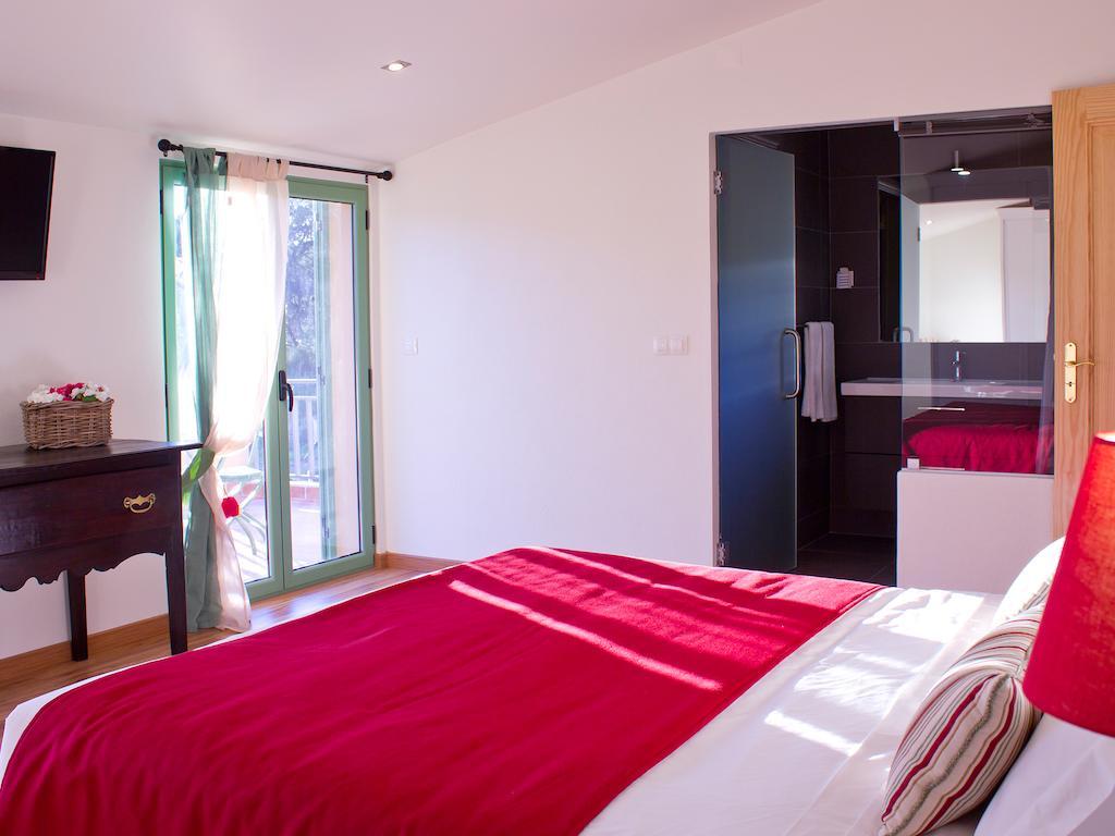 Vale De Ferreiros Guest House อาบรันเตซ ห้อง รูปภาพ