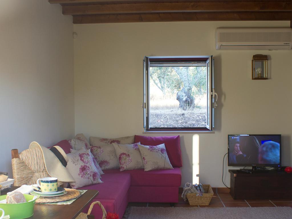 Vale De Ferreiros Guest House อาบรันเตซ ห้อง รูปภาพ