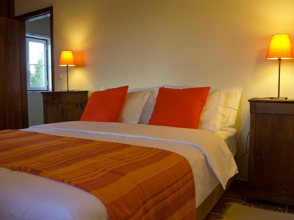 Vale De Ferreiros Guest House อาบรันเตซ ห้อง รูปภาพ