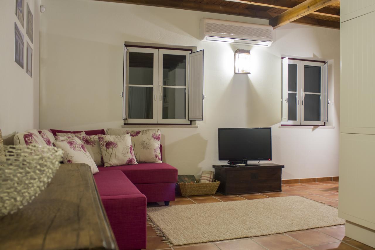 Vale De Ferreiros Guest House อาบรันเตซ ภายนอก รูปภาพ