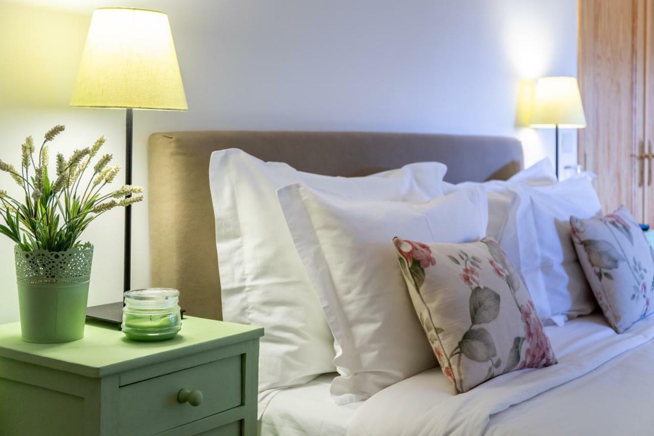 Vale De Ferreiros Guest House อาบรันเตซ ภายนอก รูปภาพ