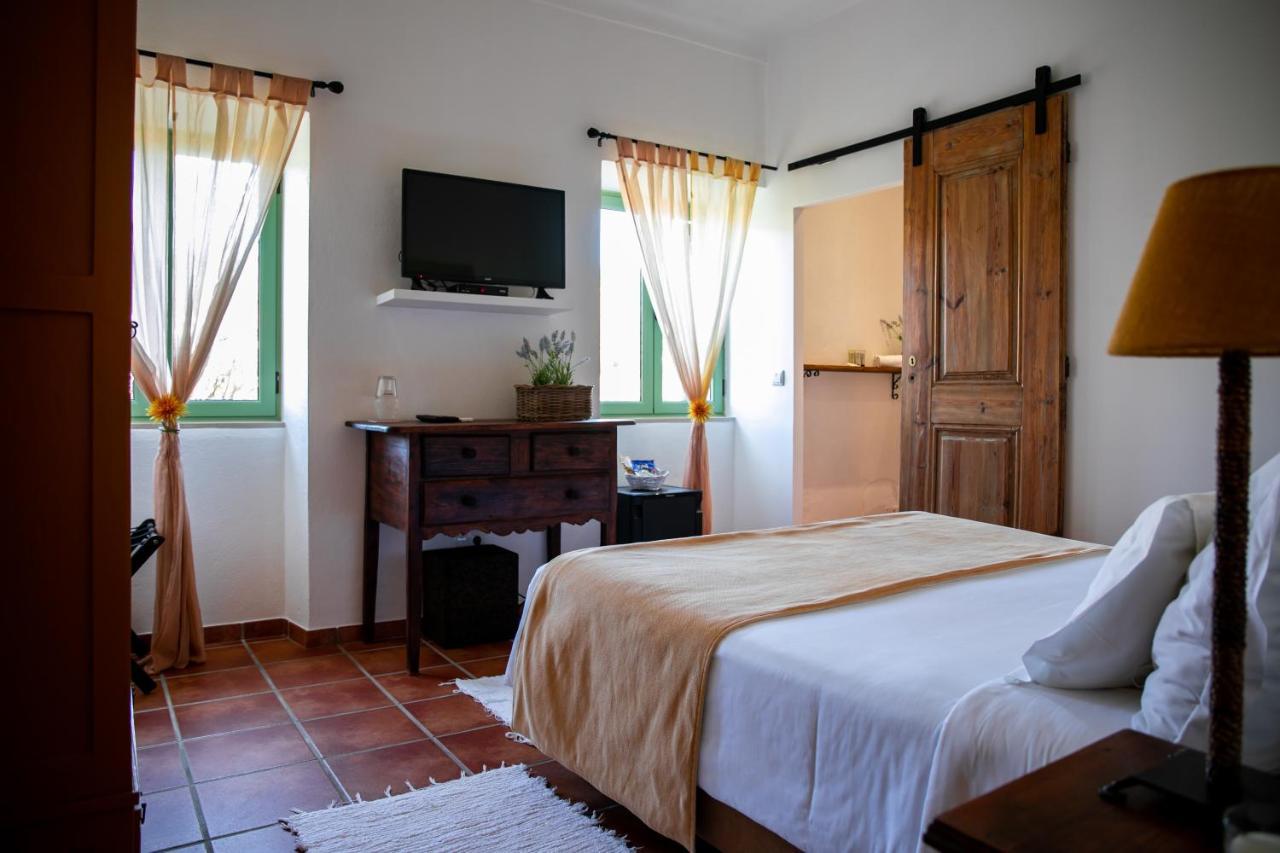 Vale De Ferreiros Guest House อาบรันเตซ ภายนอก รูปภาพ